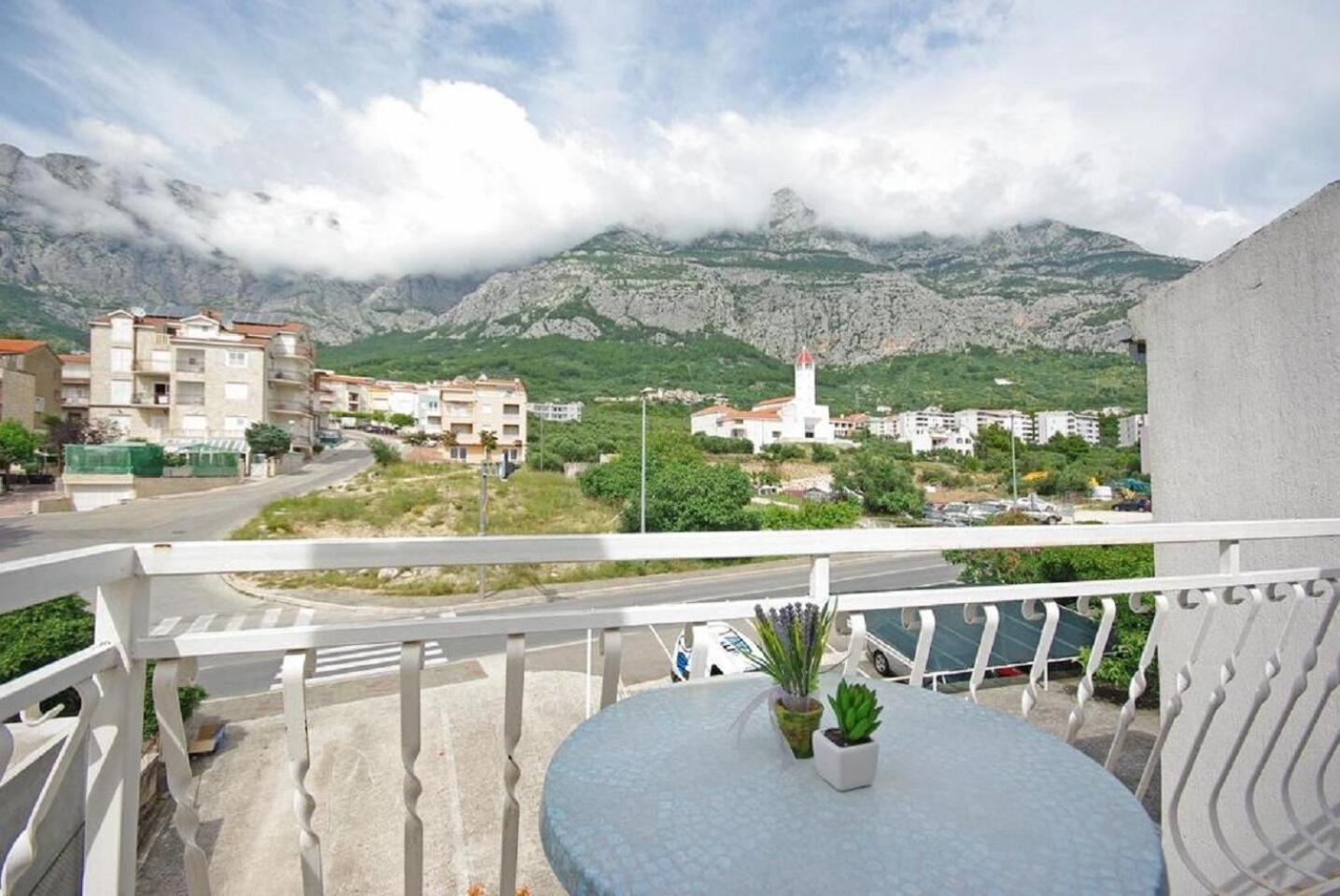 Apartments Mila Makarska Exterior foto